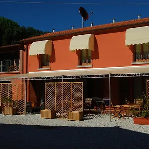 agriturismo-il-cantastorie-montecatini-terme.it-tuscanyhotel.com/